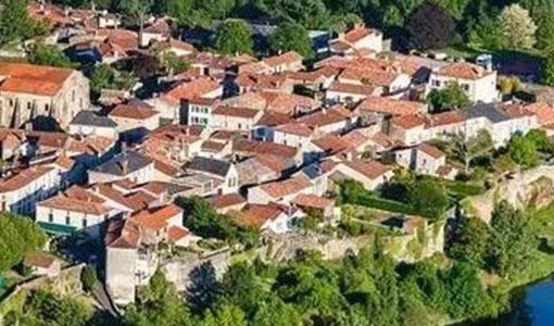 市中回乡建别墅为什么一定要选专业乡墅公司